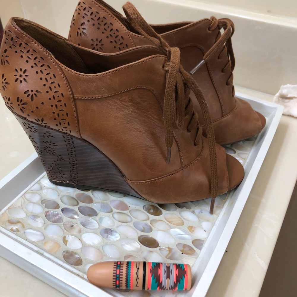 Gianni Bini wedges